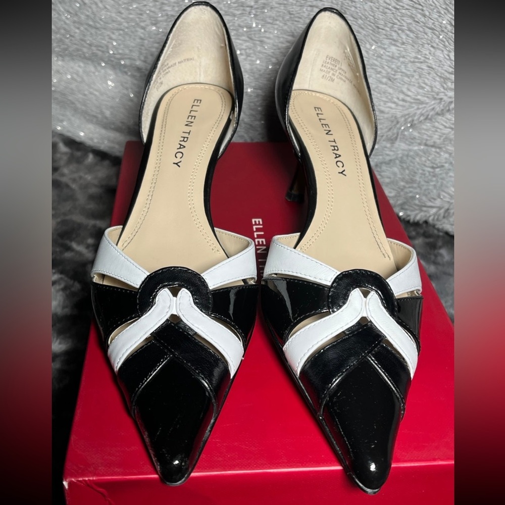 Black and White Ellen Tracy Caitlyn Heels